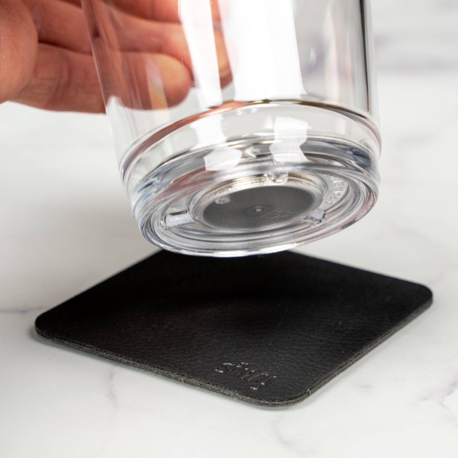 2 x Magnetic drinking cup with Gel Pad - Silwy UK