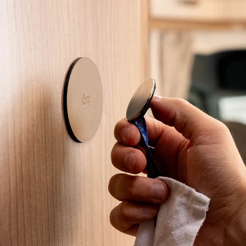 Magnet Hook CLEVER WHITE with Pad BEIGE - Silwy UK