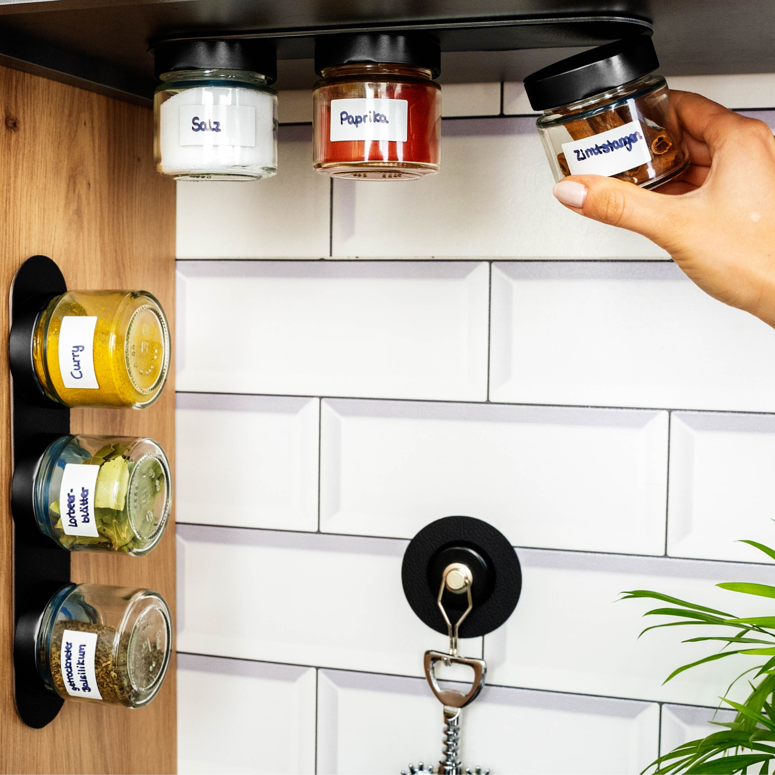 Magnetic delicatessen jars BLACK & CLASSY 125 ml incl. rail BLACK - Silwy UK