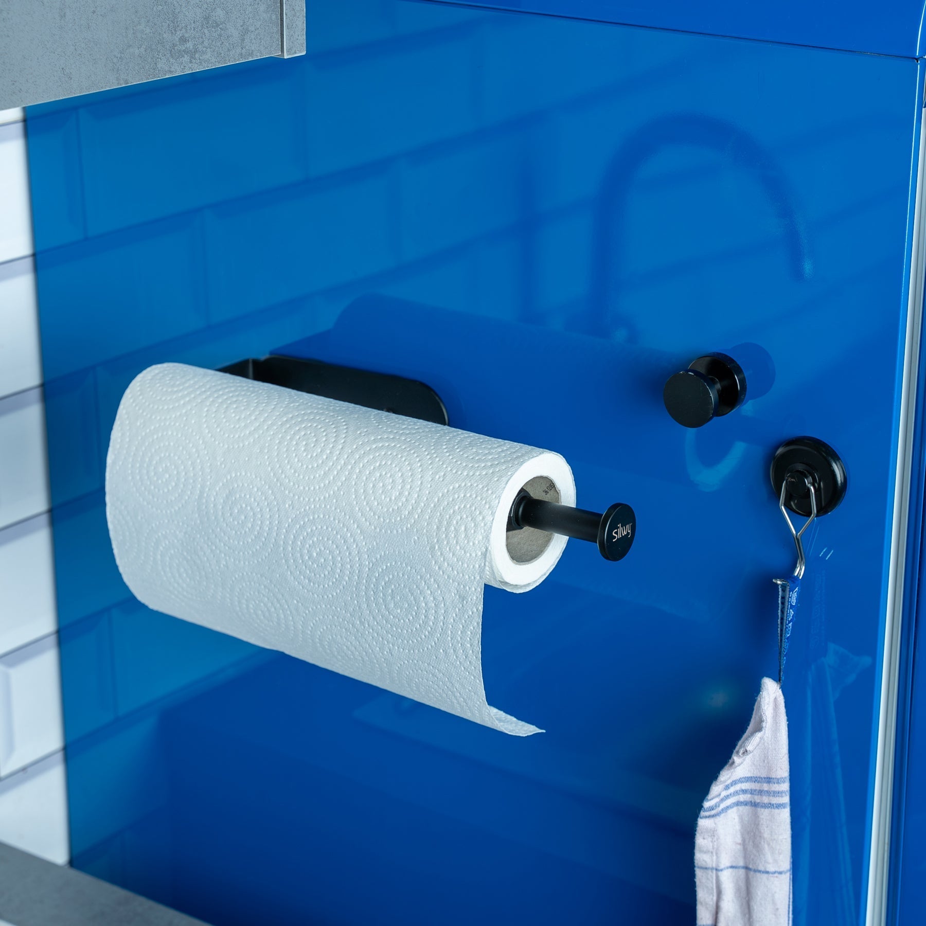 Magnetic kitchen roll holder incl. metal strip - Silwy UK