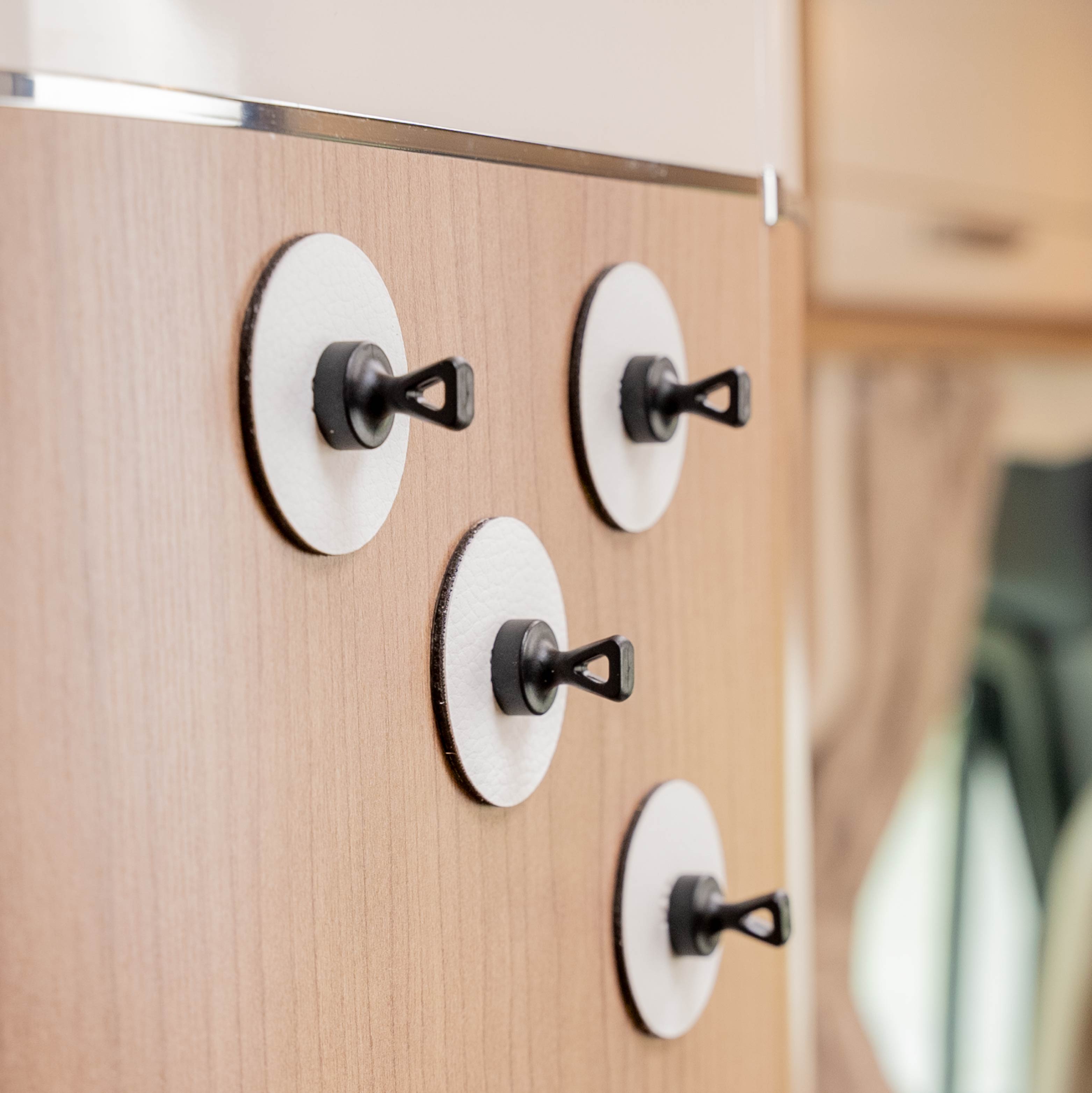 Magnetic pins FLEX incl. pads WHITE - Silwy UK