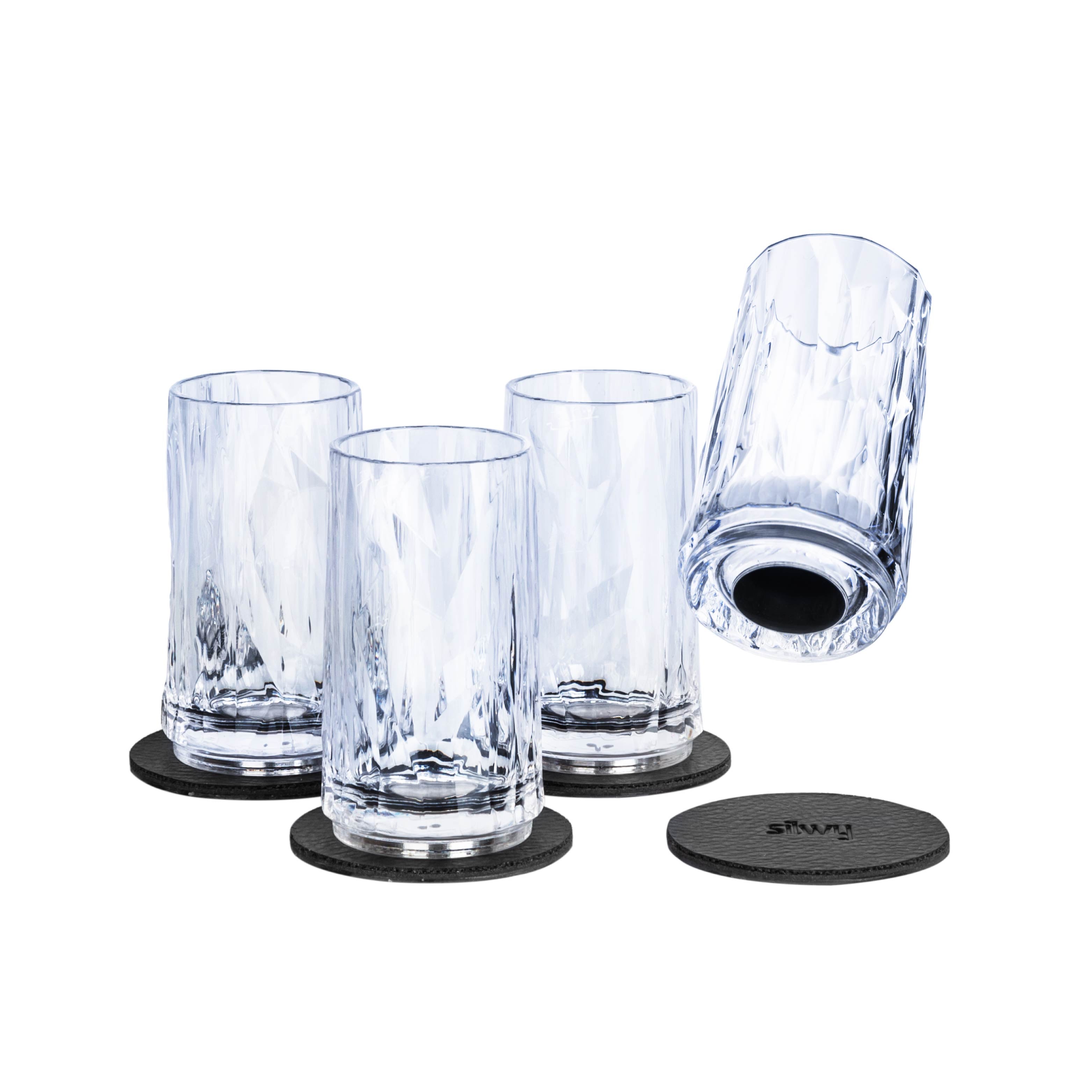 Magnetic plastic shot glasses - Silwy UK