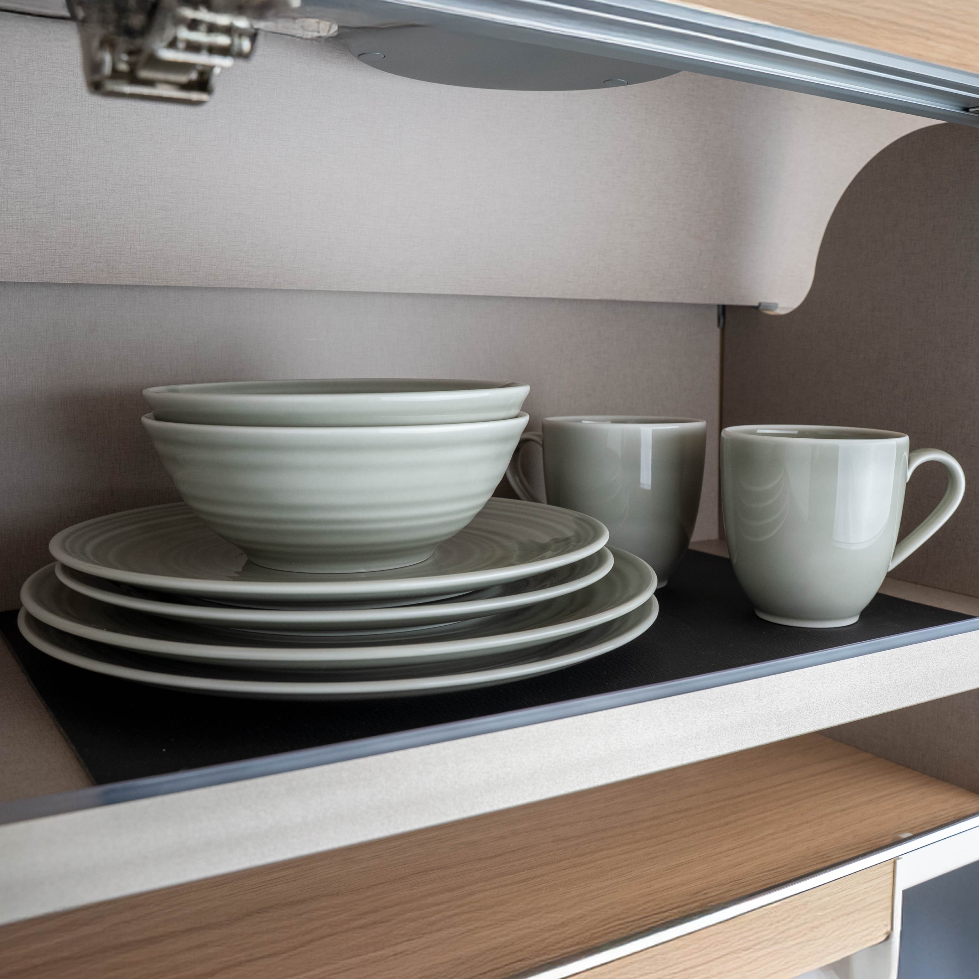 Magnetic Porcelain Tableware Set - Silwy UK