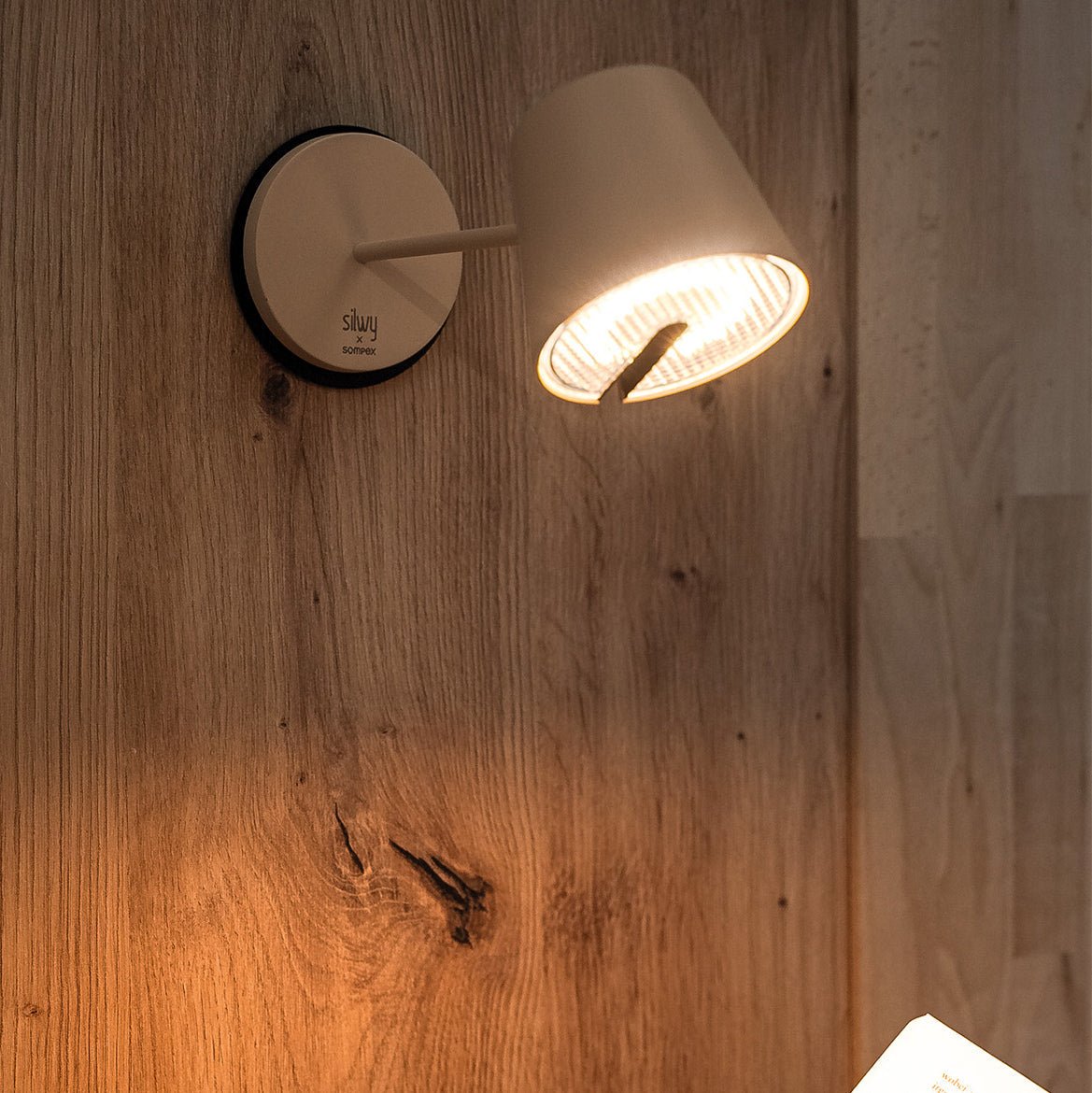 PORTOFINO magnetic light incl. placemat and pad - Silwy UK