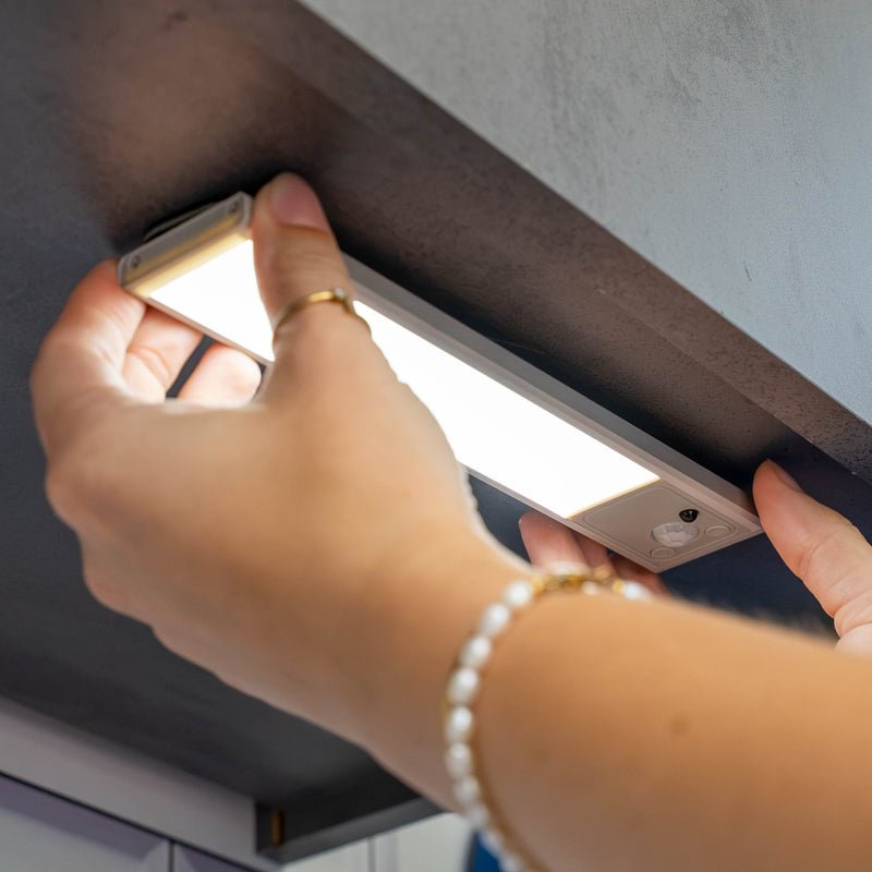 Magnet Under-Cabinet Light DIY including Pads - COMING SOON - Silwy UK