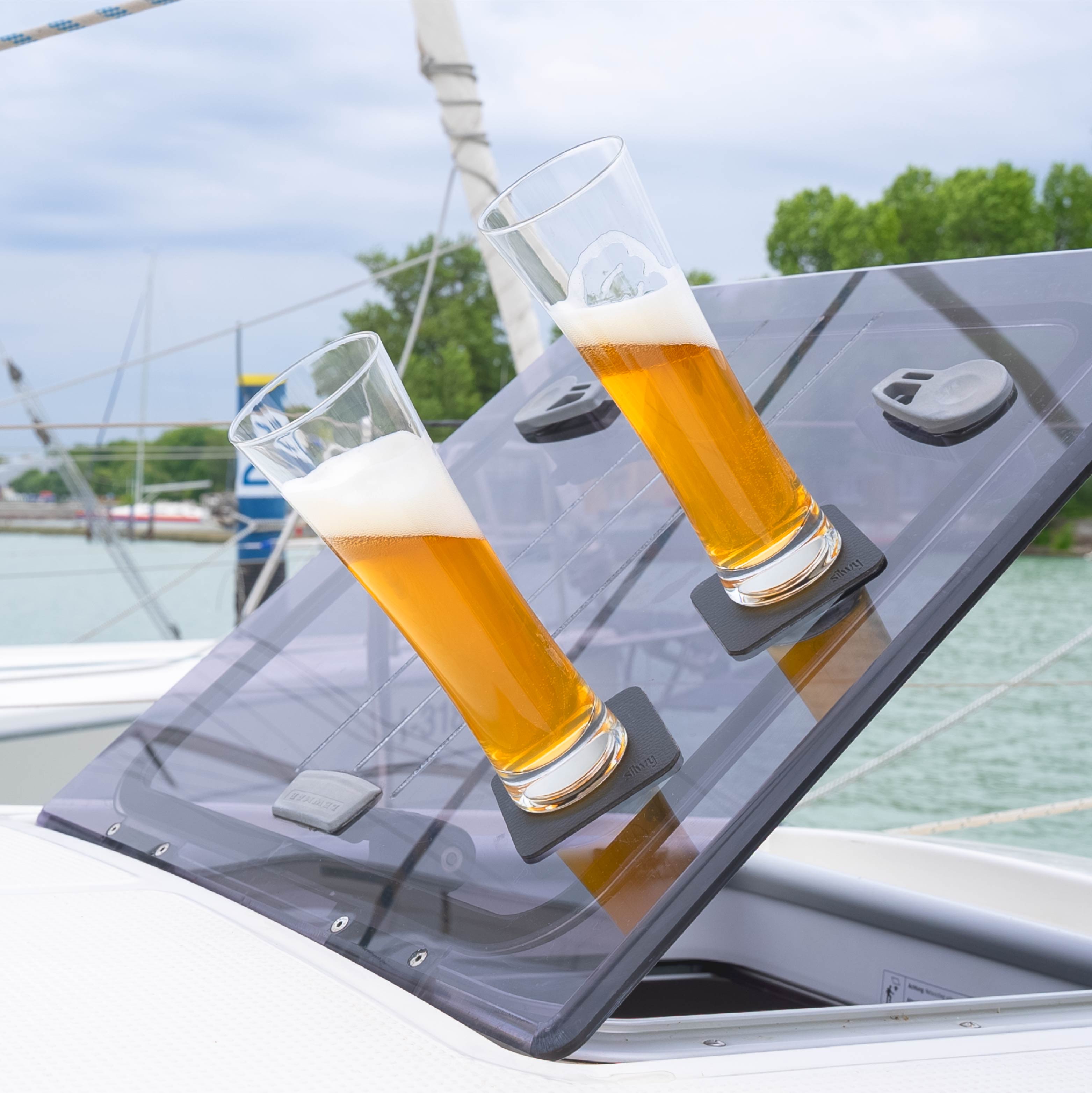 Magnetic crystal beer glasses - Silwy UK