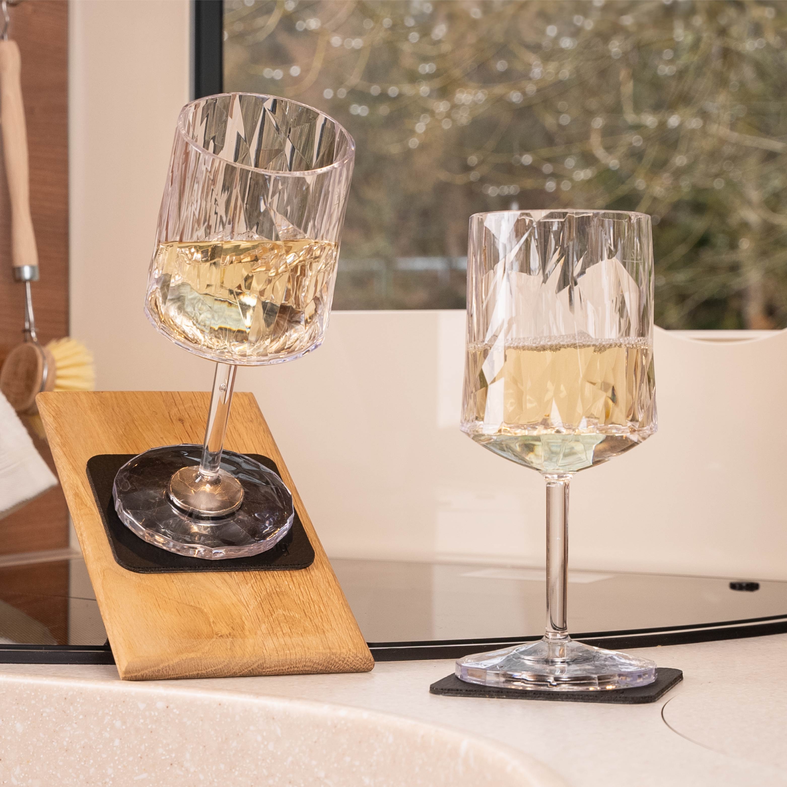 Magnetic plastic glasses WINE 0.2 l - Silwy UK