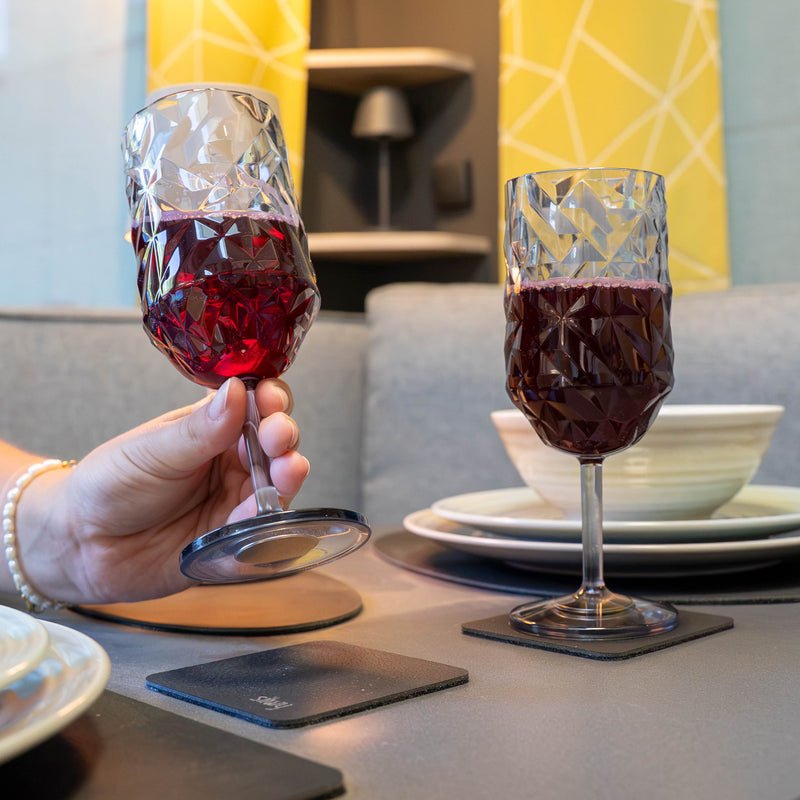 Magnetic Plastic Glasses WINE CLEAR PRISMA - COMING SOON - Silwy UK