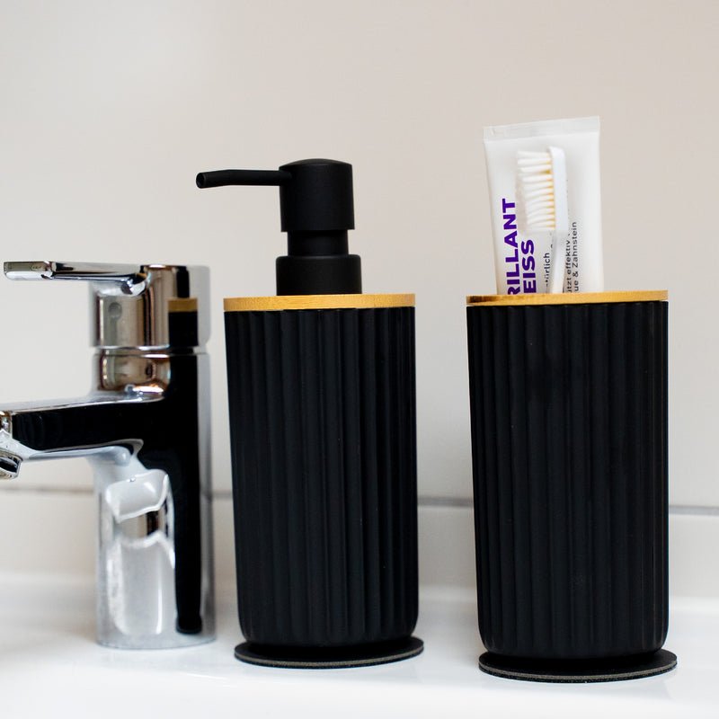Magnetic soap dispenser and magnetic toothbrush cup BLACK incl. pads - Silwy UK