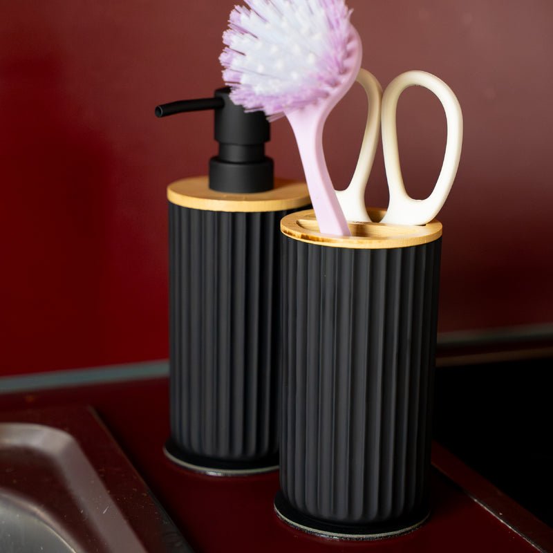 Magnetic soap dispenser and magnetic toothbrush cup BLACK incl. pads - Silwy UK