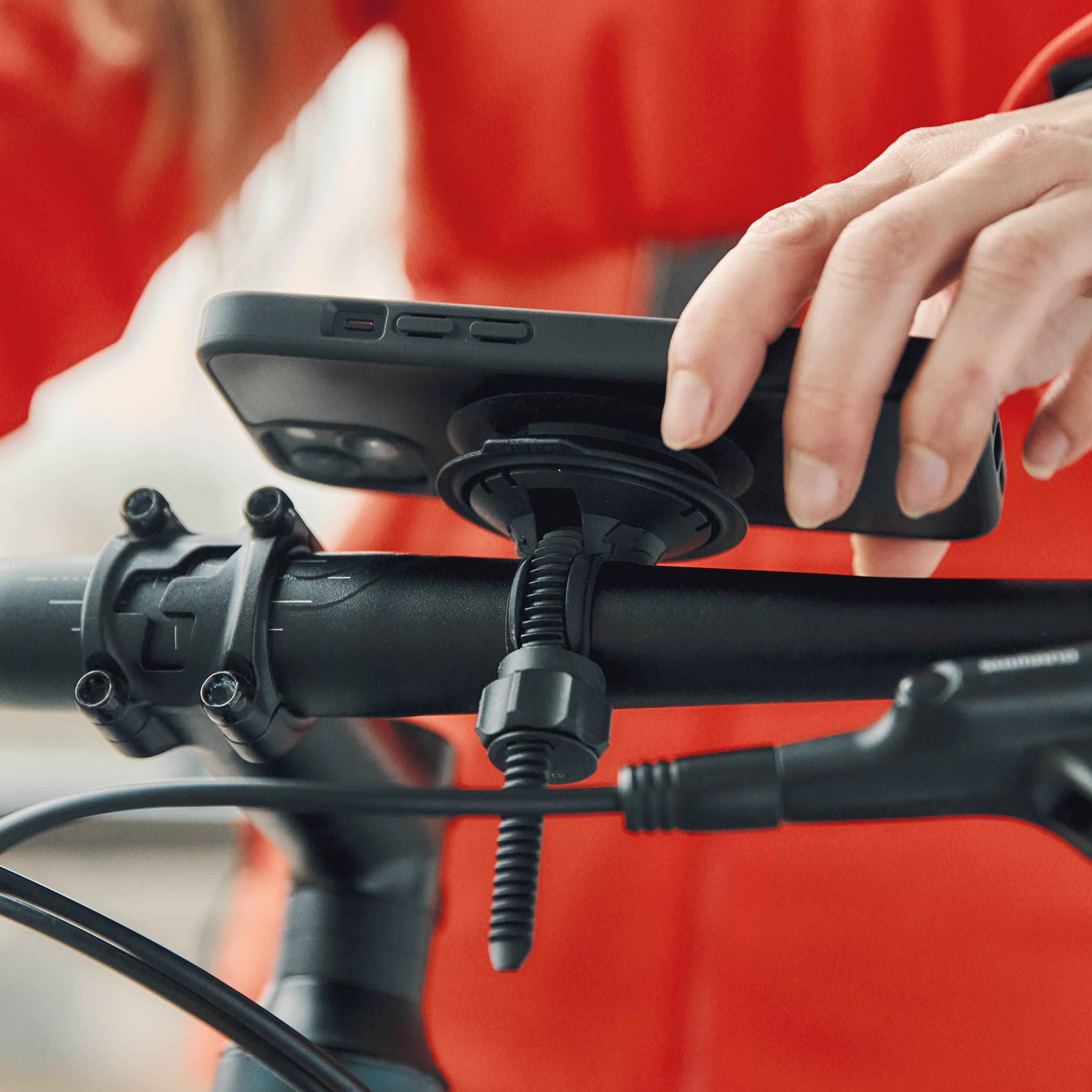 Magnetic VACUUM mobile phone holder UNIVERSAL for bicycles incl. magnetic VACUUM patch - Silwy UK