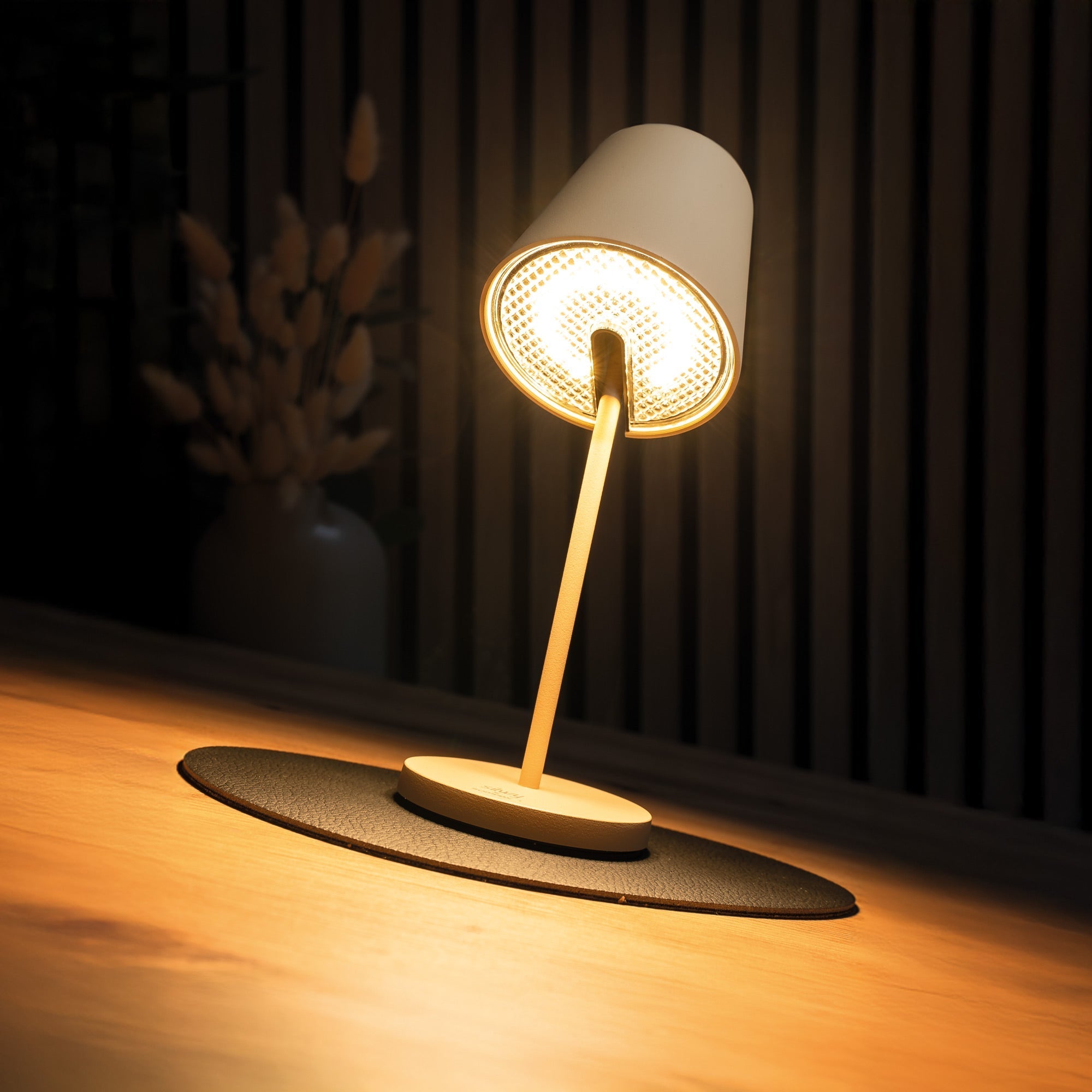 PORTOFINO magnetic light incl. placemat and pad - Silwy UK